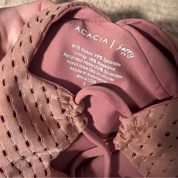 acacia kokomo one piece in lipstick mesh S worn once - Picture 3 of 3